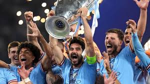 宝威体育:维尼修斯冲阿根廷球员比划道:我有2个欧冠.